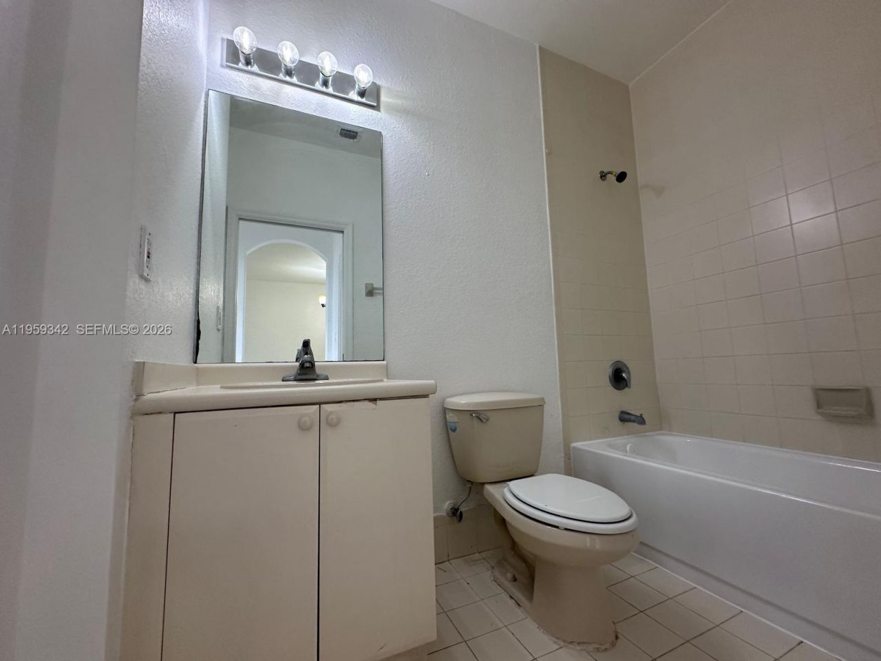 1661 SE 29th Ct, Unit 104, Homestead, FL 33035 Photo