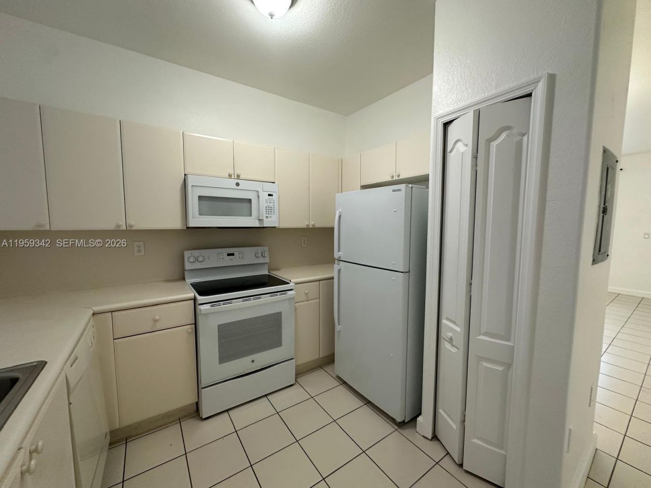 1661 SE 29th Ct, Unit 104, Homestead, FL 33035 Photo