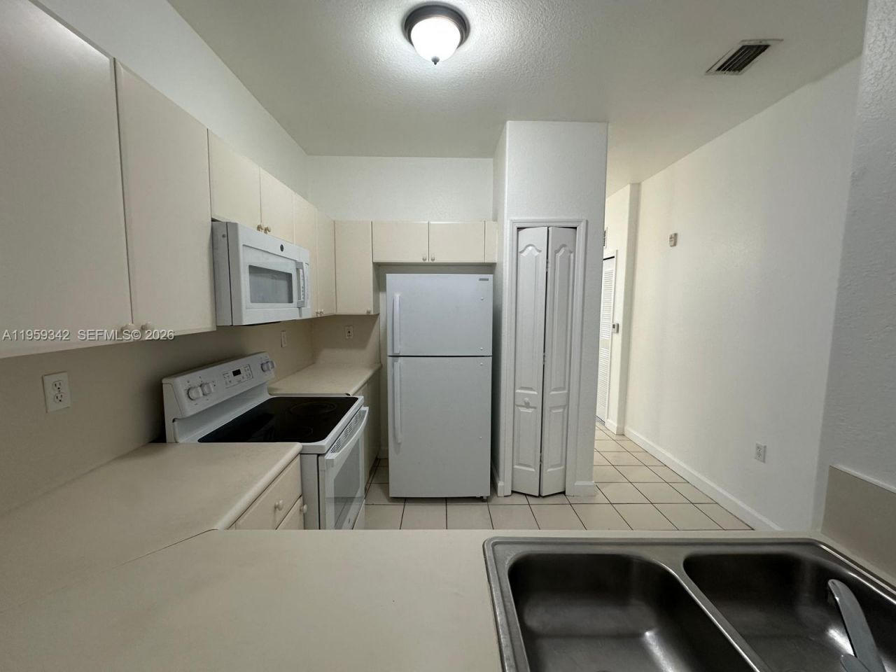 1661 SE 29th Ct, Unit 104, Homestead, FL 33035 Photo