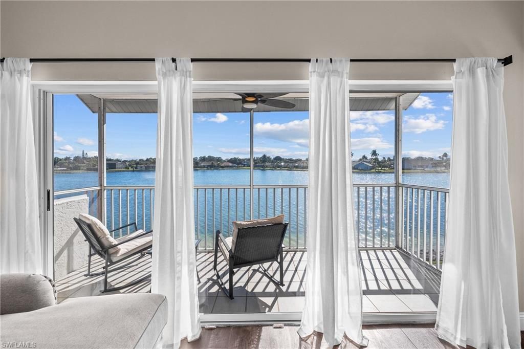 541 Windsor Sq, Naples, FL 34104 Photo