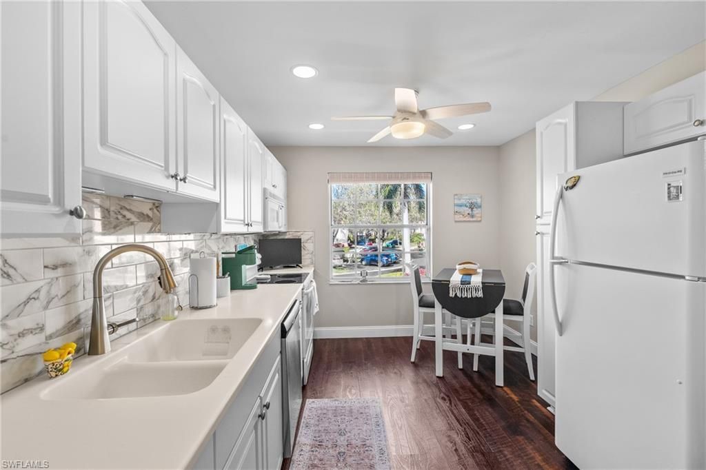 541 Windsor Sq, Naples, FL 34104 Photo