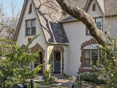 1022 N Montclair Avenue, Dallas, TX 75208