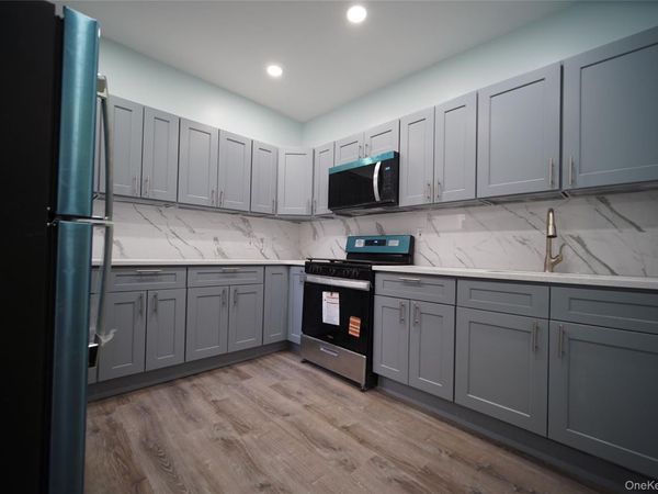 723 E 227th Street , Bronx, NY 10466