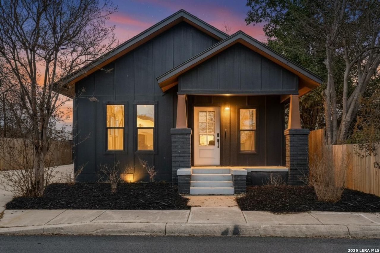 323 E Lambert, San Antonio, TX 78204 Main Photo