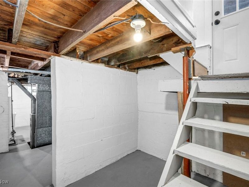 896 Indian Trail, Akron, OH 44314 Photo 23