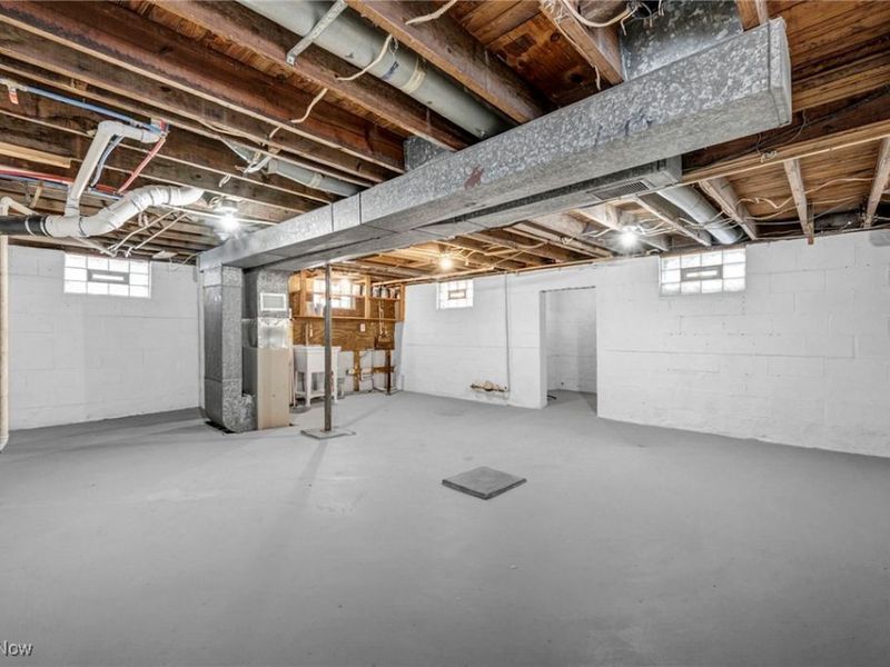 896 Indian Trail, Akron, OH 44314 Photo 27