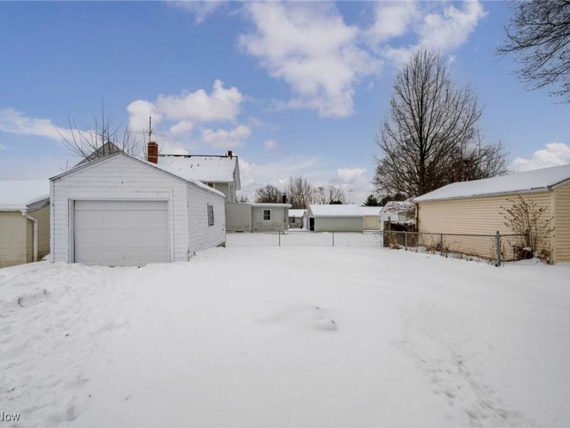 896 Indian Trail, Akron, OH 44314 Photo 35