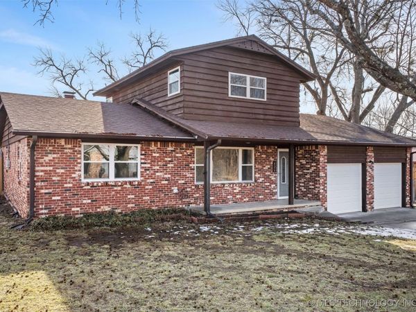 426 W 6th Street , Dewey, OK 74029