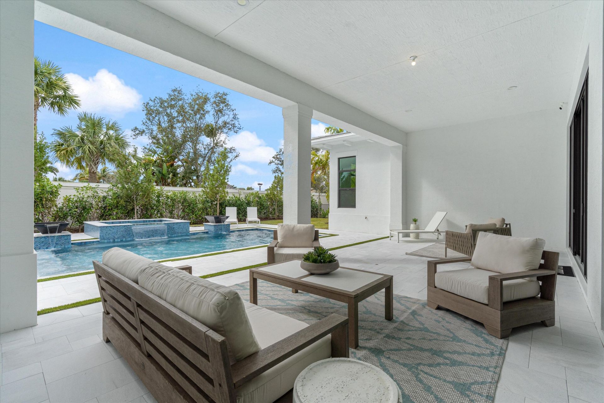 9148 Coral Isles Circle, Palm Beach Gardens, FL 33412 Photo