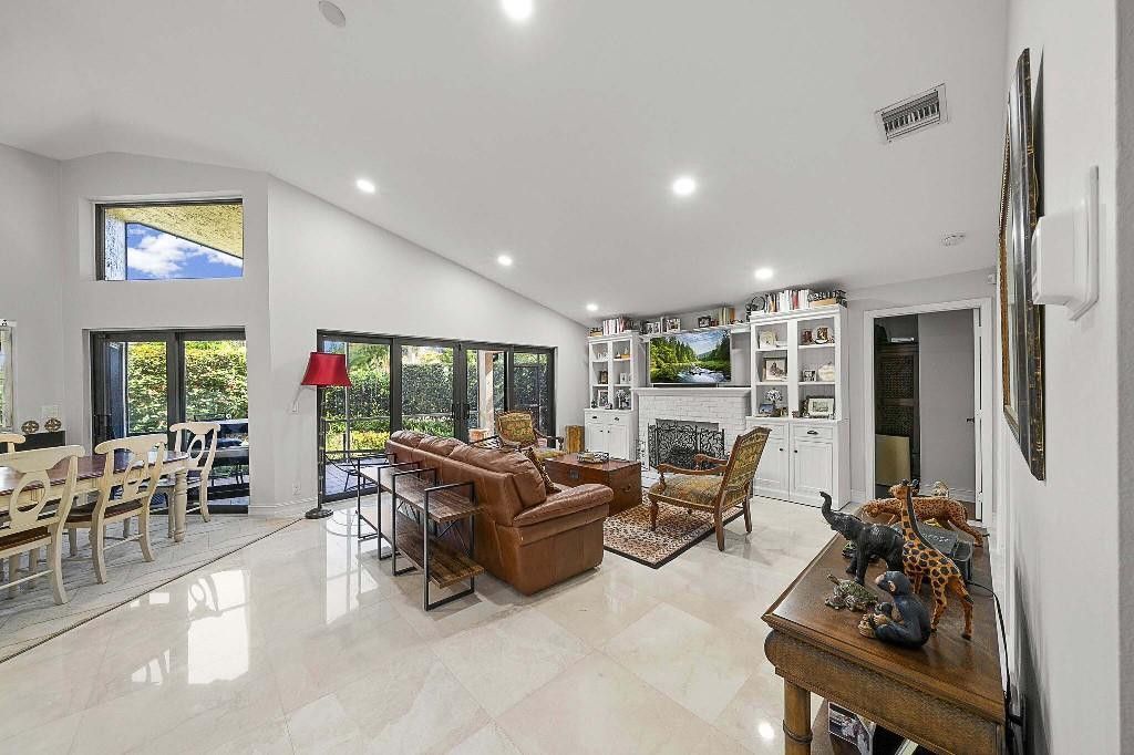 23313 Water Cir, Boca Raton, FL 33486 Photo