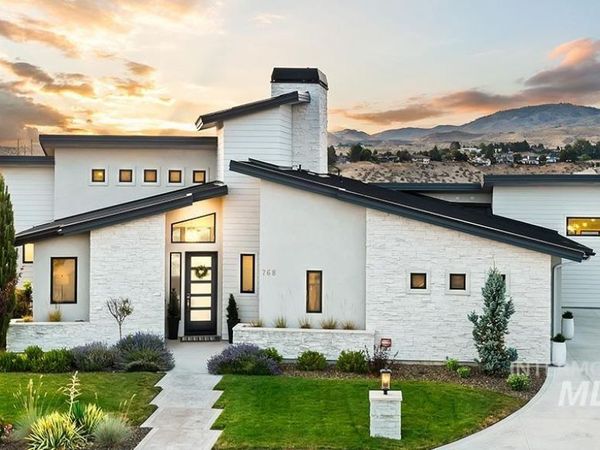 768 E Orion Dr, Boise, ID 83702