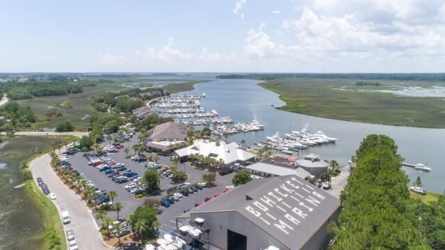 1948 Marsh Oak Lane Photo 10