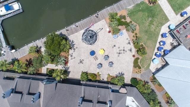 1948 Marsh Oak Lane Photo 12