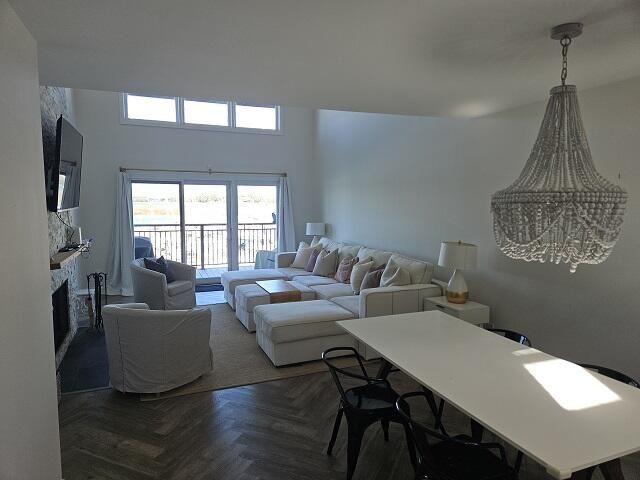 1948 Marsh Oak Lane Photo 22