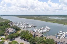 1948 Marsh Oak Lane photo 4