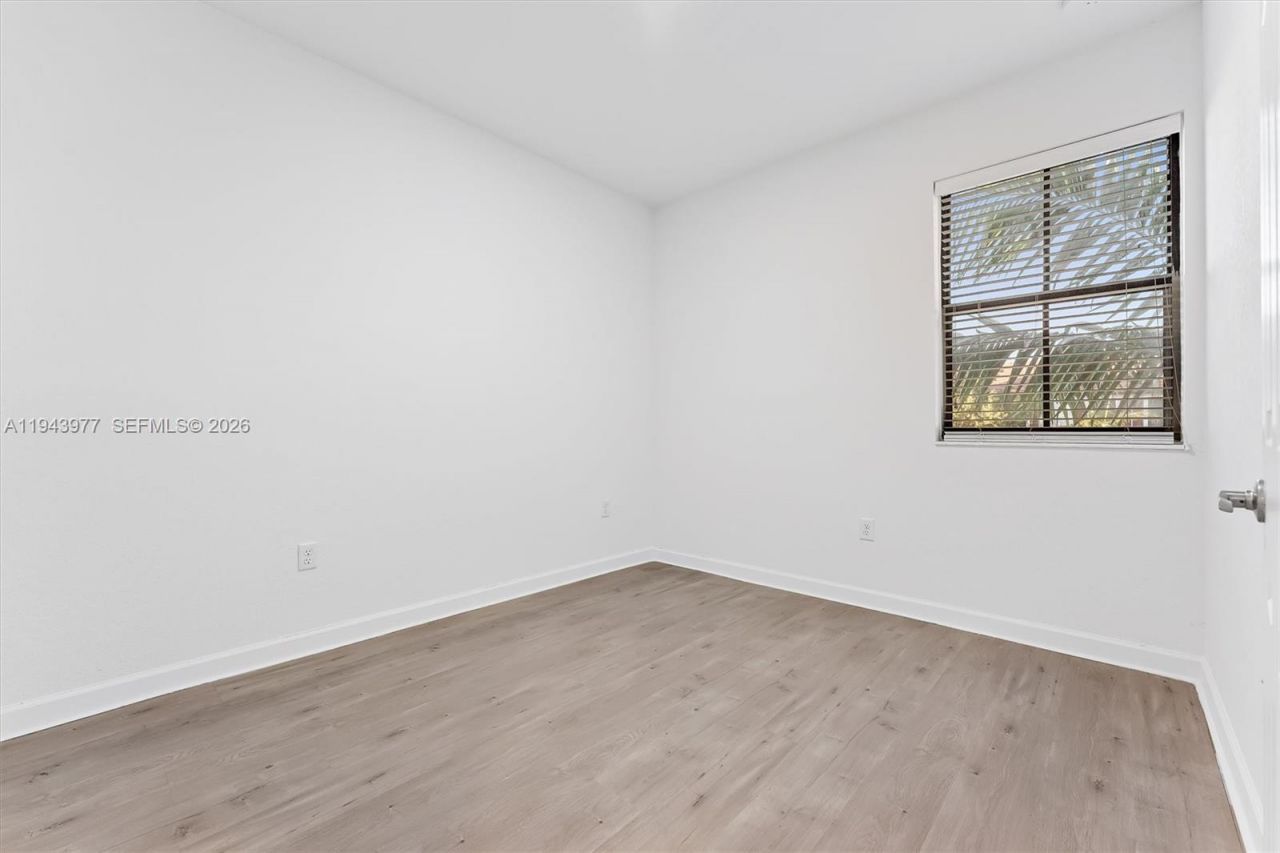 3386 W 106th Ter, Hialeah, FL 33018 Photo