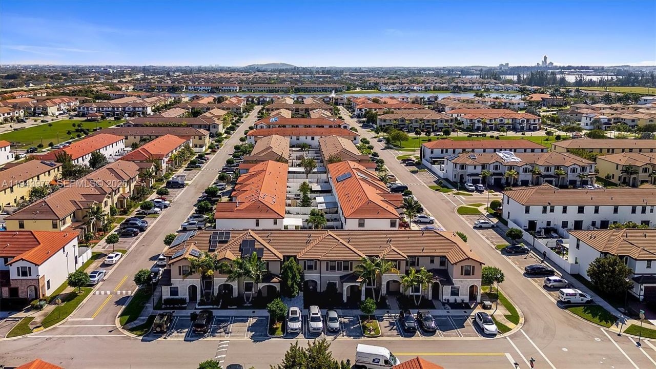 3386 W 106th Ter, Hialeah, FL 33018 Photo