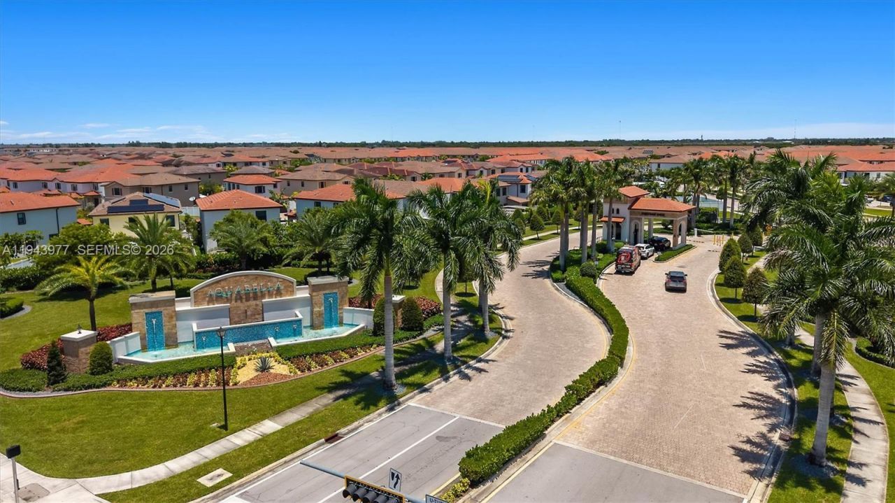 3386 W 106th Ter, Hialeah, FL 33018 Photo