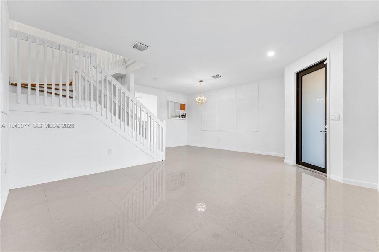 3386 W 106th Ter, Hialeah, FL 33018 Photo