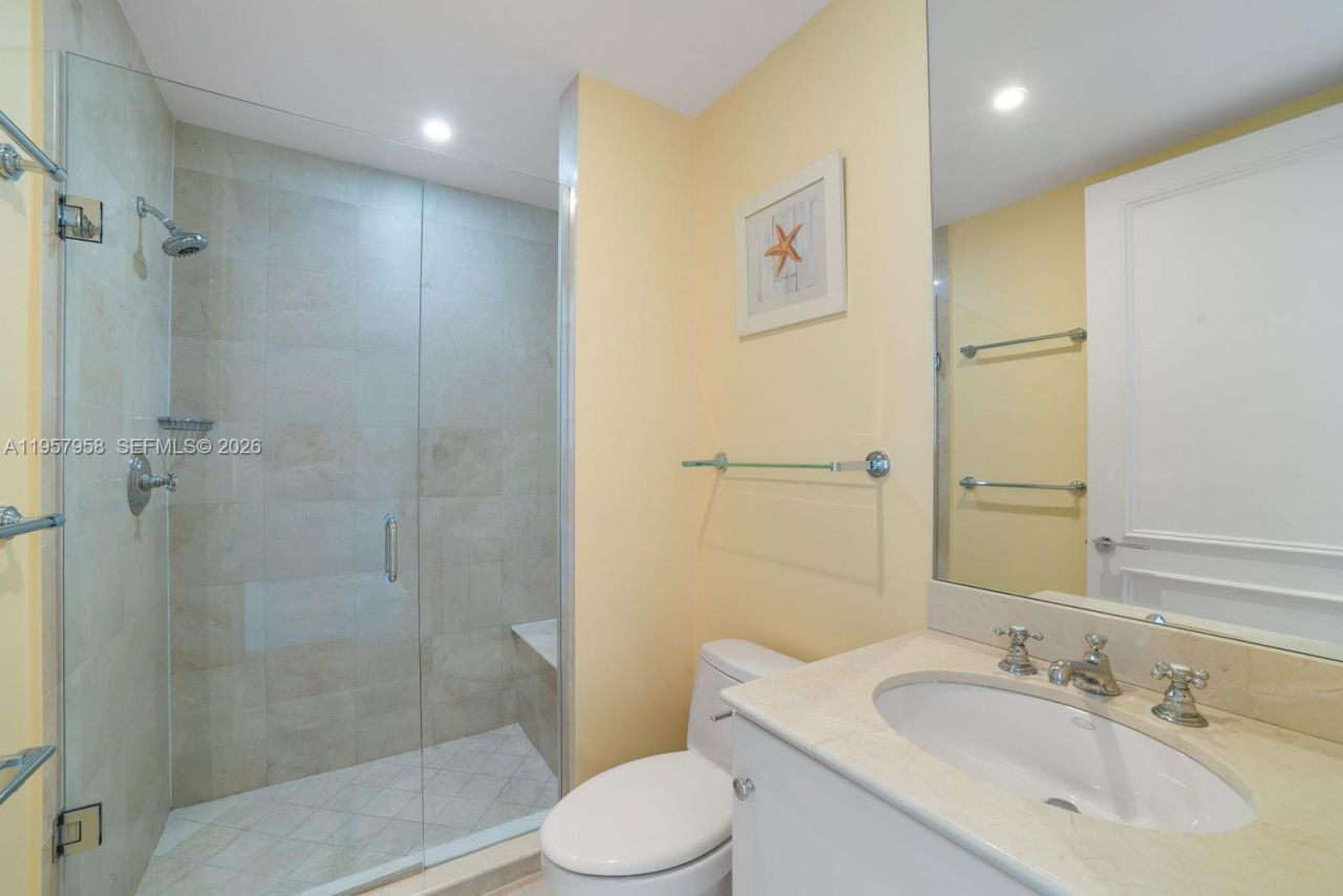 100 S Pointe Dr, Unit 3403, Miami Beach, FL 33139 Photo