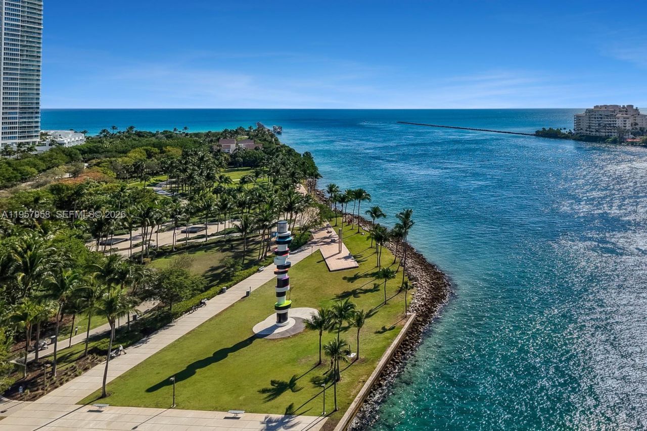 100 S Pointe Dr, Unit 3403, Miami Beach, FL 33139 Photo