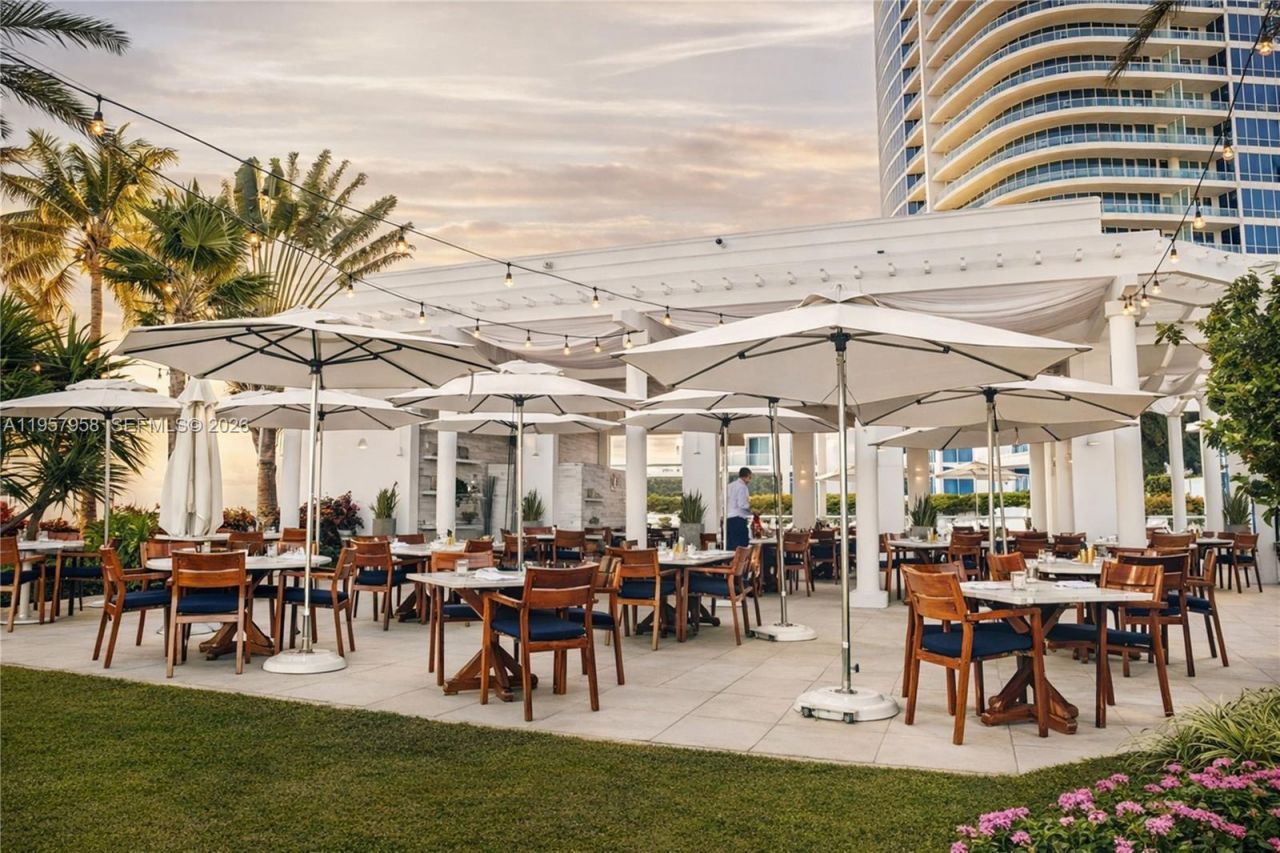 100 S Pointe Dr, Unit 3403, Miami Beach, FL 33139 Photo