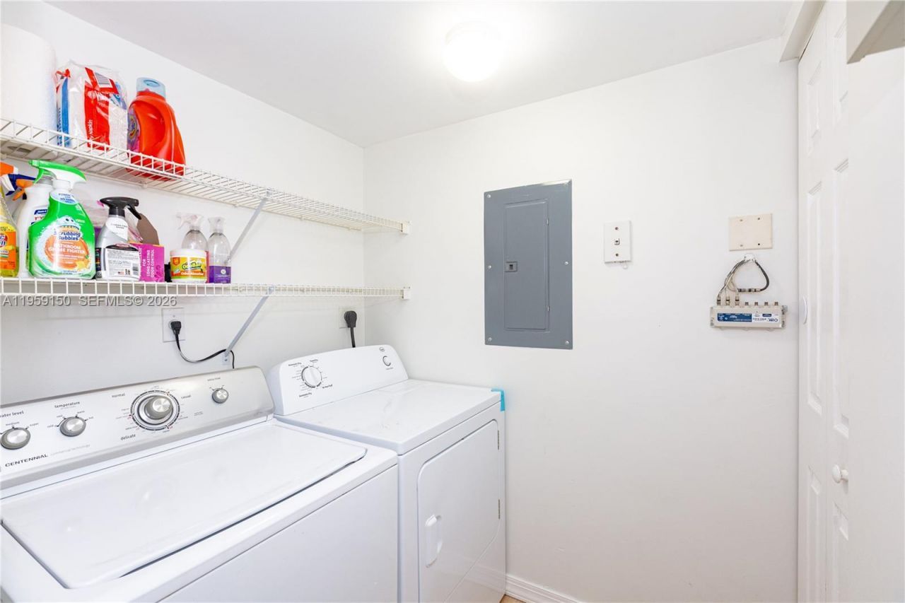 11133 SW 8th St, Unit 306, Pembroke Pines, FL 33025 Photo