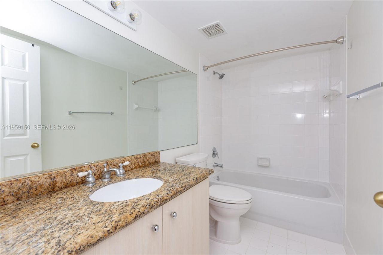 11133 SW 8th St, Unit 306, Pembroke Pines, FL 33025 Photo