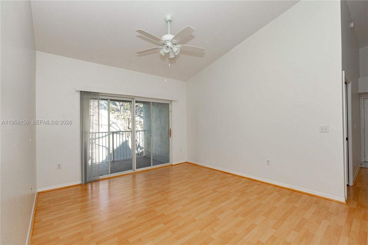 11133 SW 8th St, Unit 306, Pembroke Pines, FL 33025 Photo