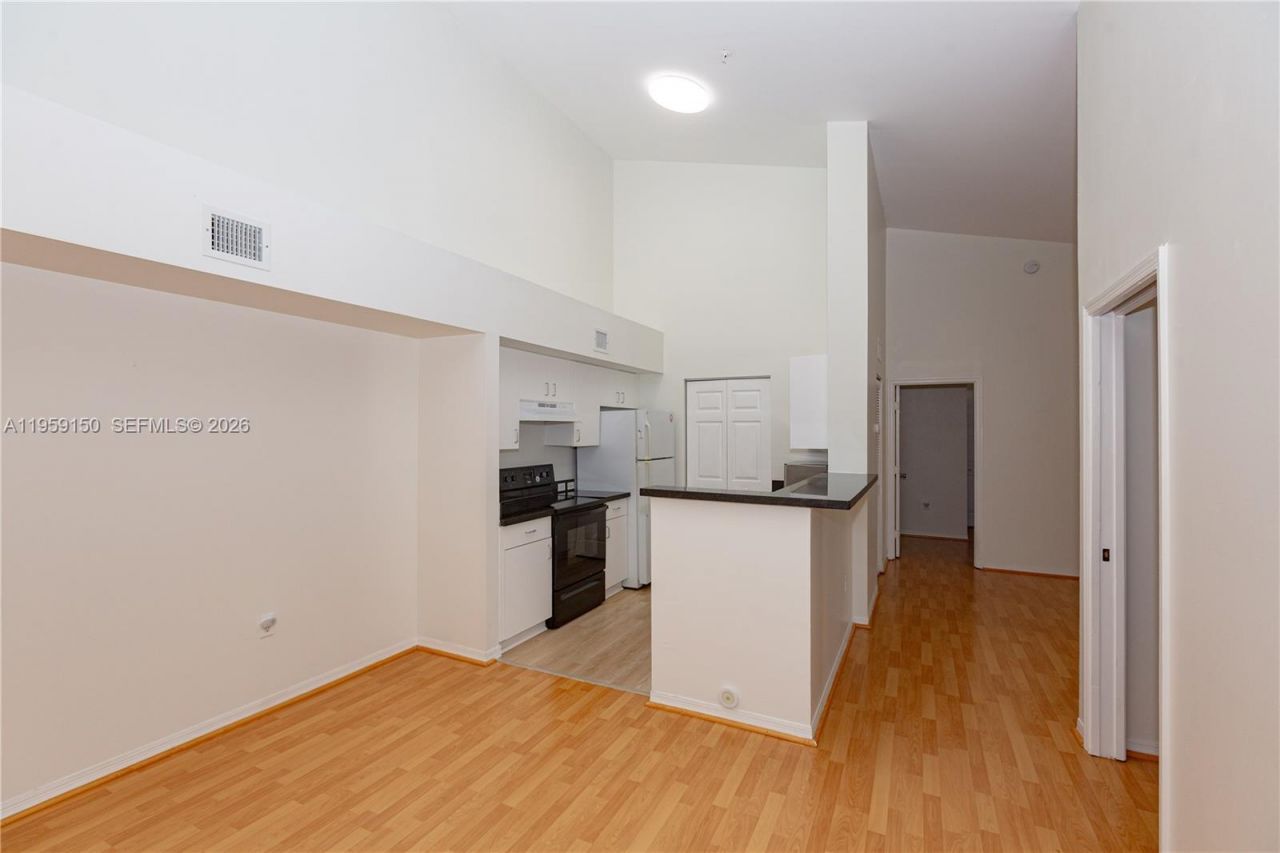 11133 SW 8th St, Unit 306, Pembroke Pines, FL 33025 Photo