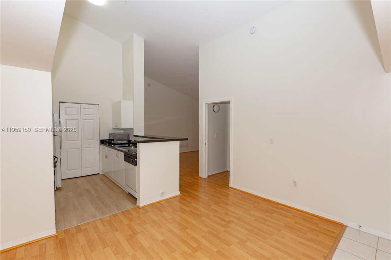 11133 SW 8th St, Unit 306, Pembroke Pines, FL 33025 Photo