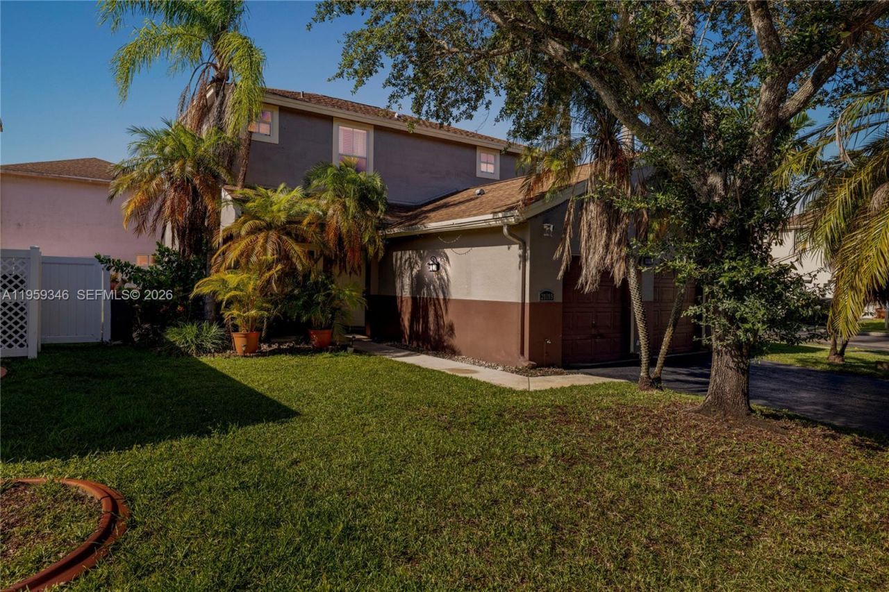 20709 NW 1st St, Pembroke Pines, FL 33029 Photo