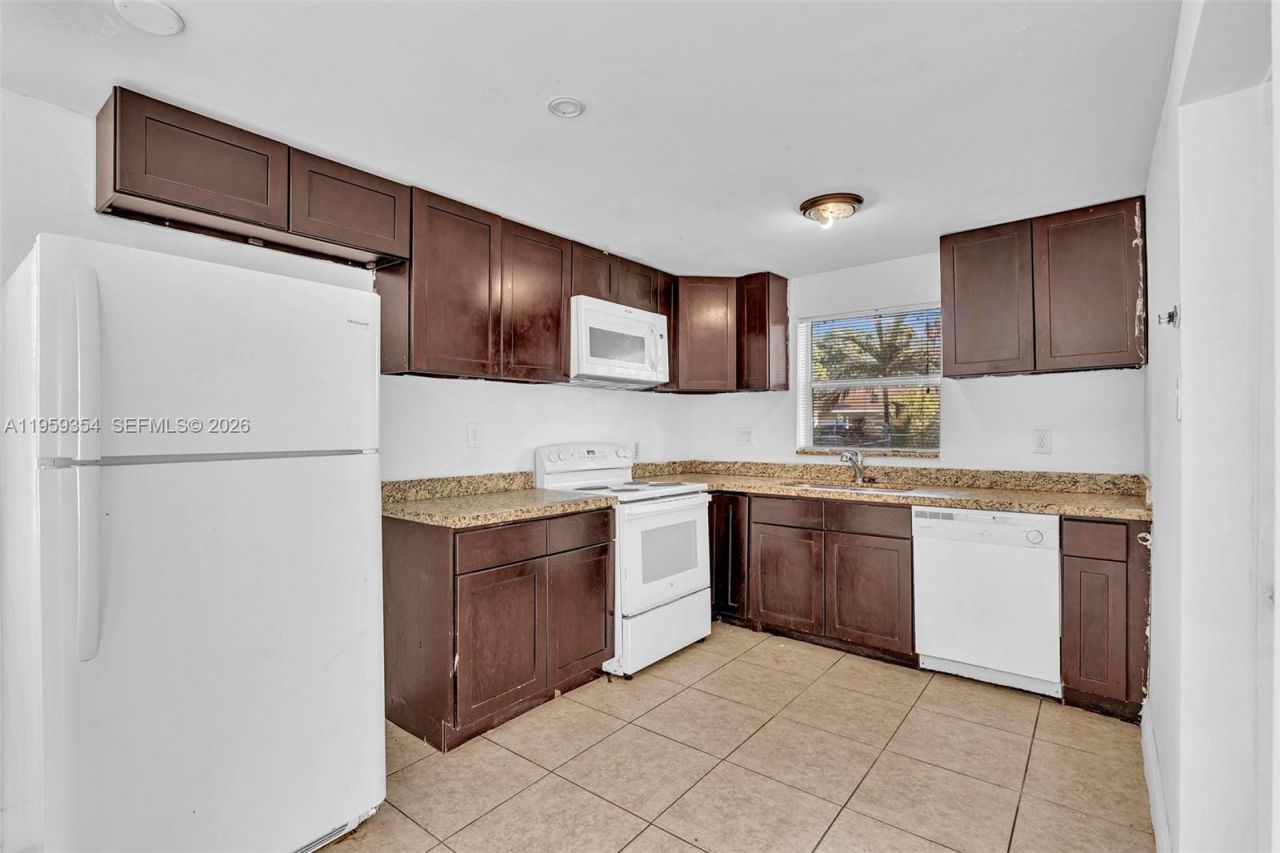 2800 NW 6th Ct, Fort Lauderdale, FL 33311 Photo