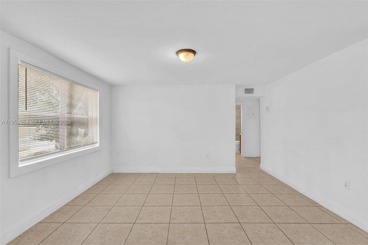 2800 NW 6th Ct, Fort Lauderdale, FL 33311 Photo