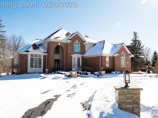 29950 Forest Drive, Franklin Vlg, MI 48025