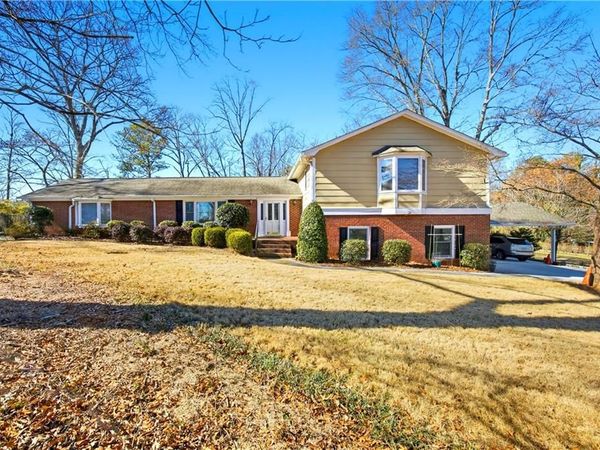 297 Allen Court SW, Lilburn, GA 30047