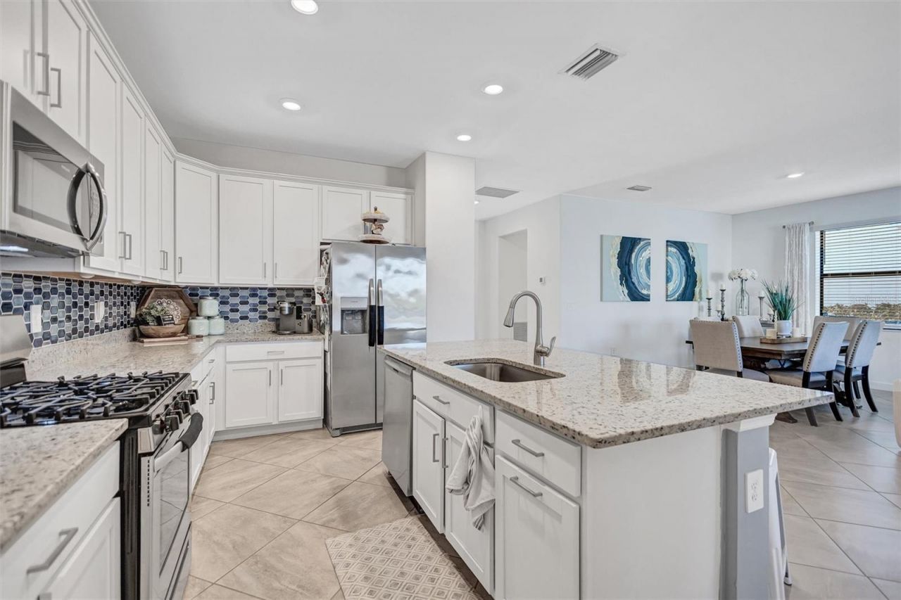 15531 Islandwalk Avenue, Lakewood Ranch, FL 34211 Photo