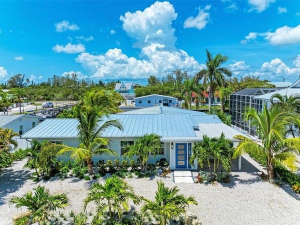 504 BAYVIEW DRIVE, HOLMES BEACH, FL 34217