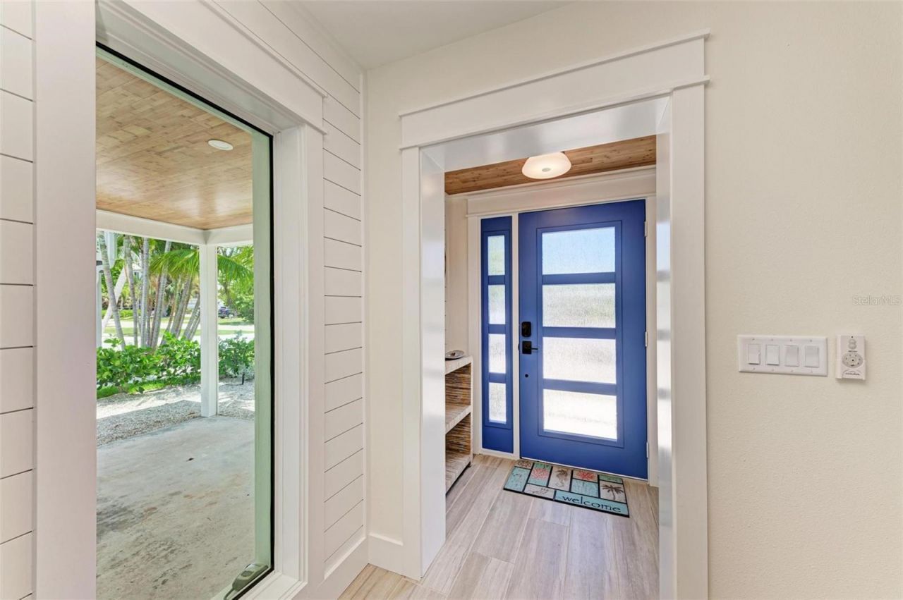 504 Bayview Drive, Holmes Beach, FL 34217 Photo