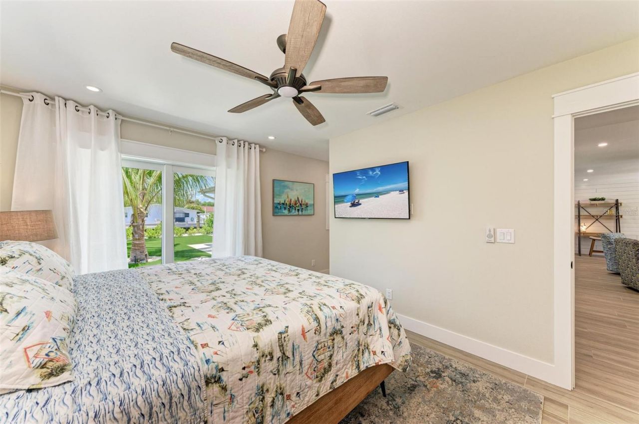 504 Bayview Drive, Holmes Beach, FL 34217 Photo