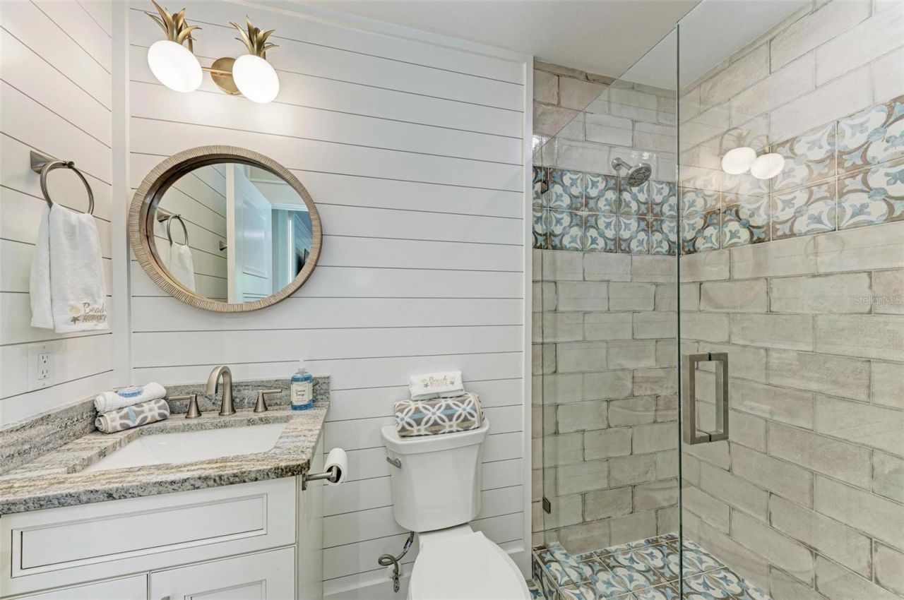 504 Bayview Drive, Holmes Beach, FL 34217 Photo