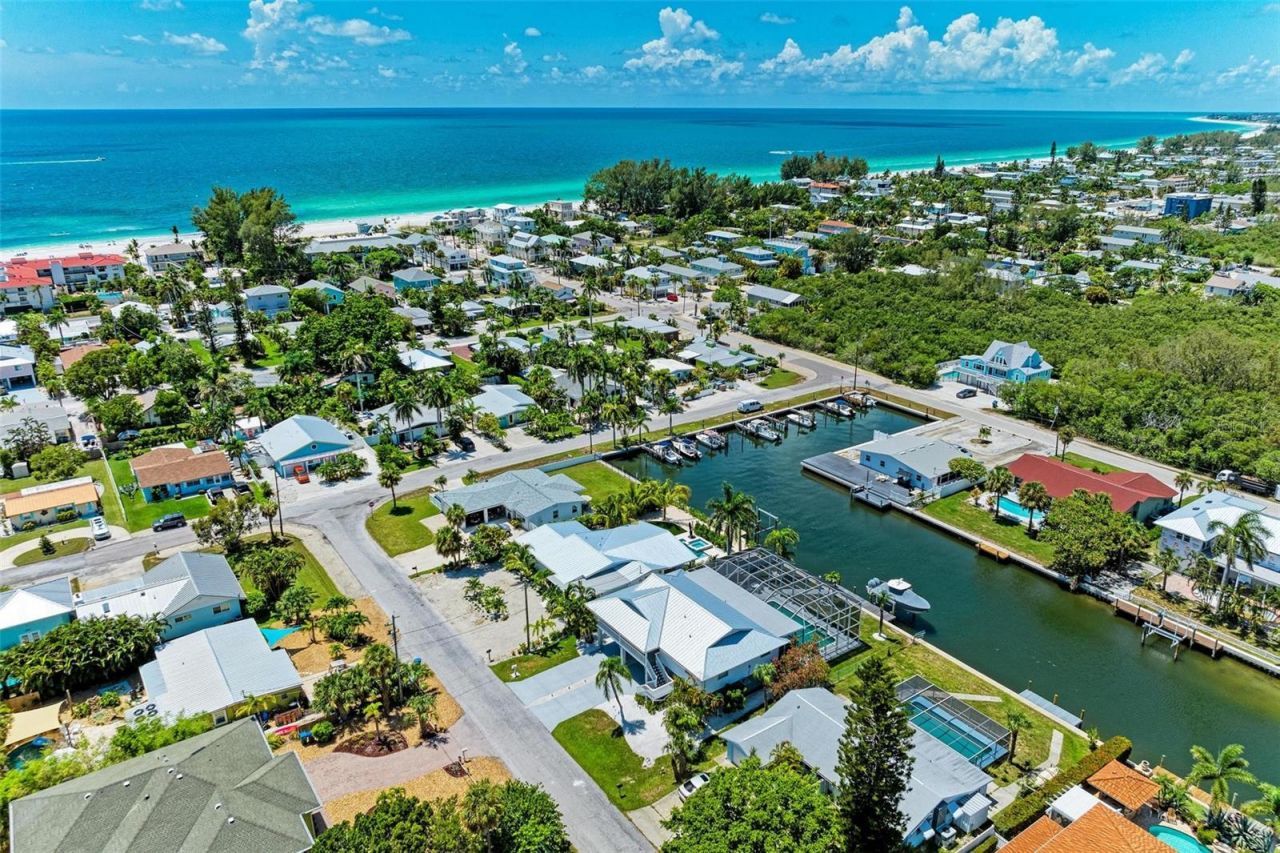 504 Bayview Drive, Holmes Beach, FL 34217 Photo