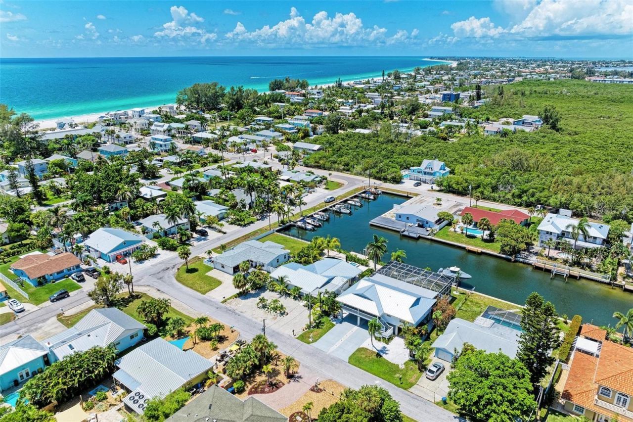 504 Bayview Drive, Holmes Beach, FL 34217 Photo