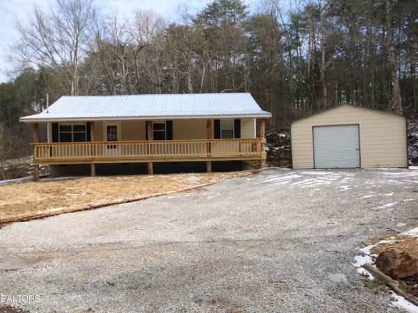 580 County Road 461 , Englewood, TN 37329