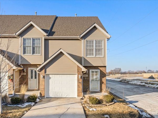 674 S Peace Road, Unit 674, Sycamore, IL 60178