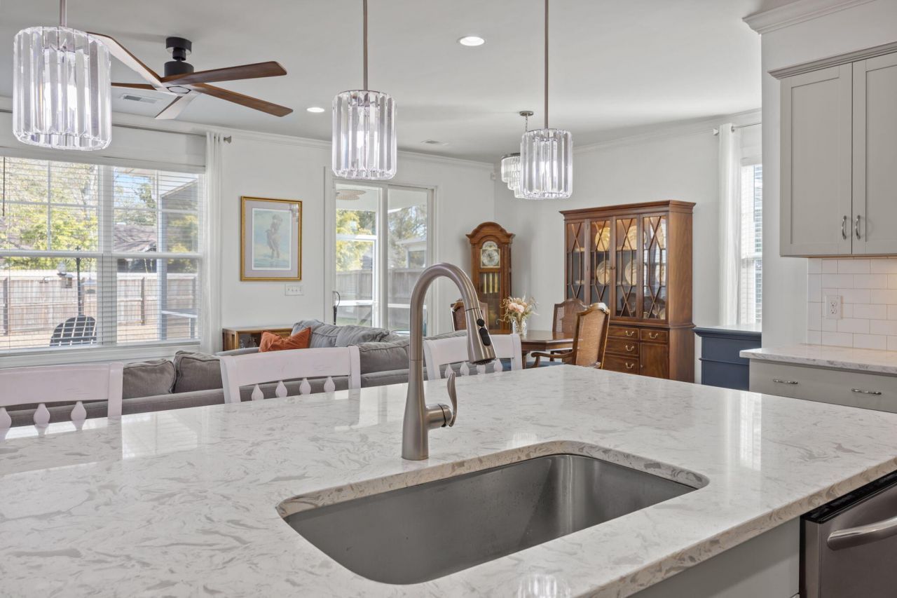 1283 Hammrick Lane Photo 7