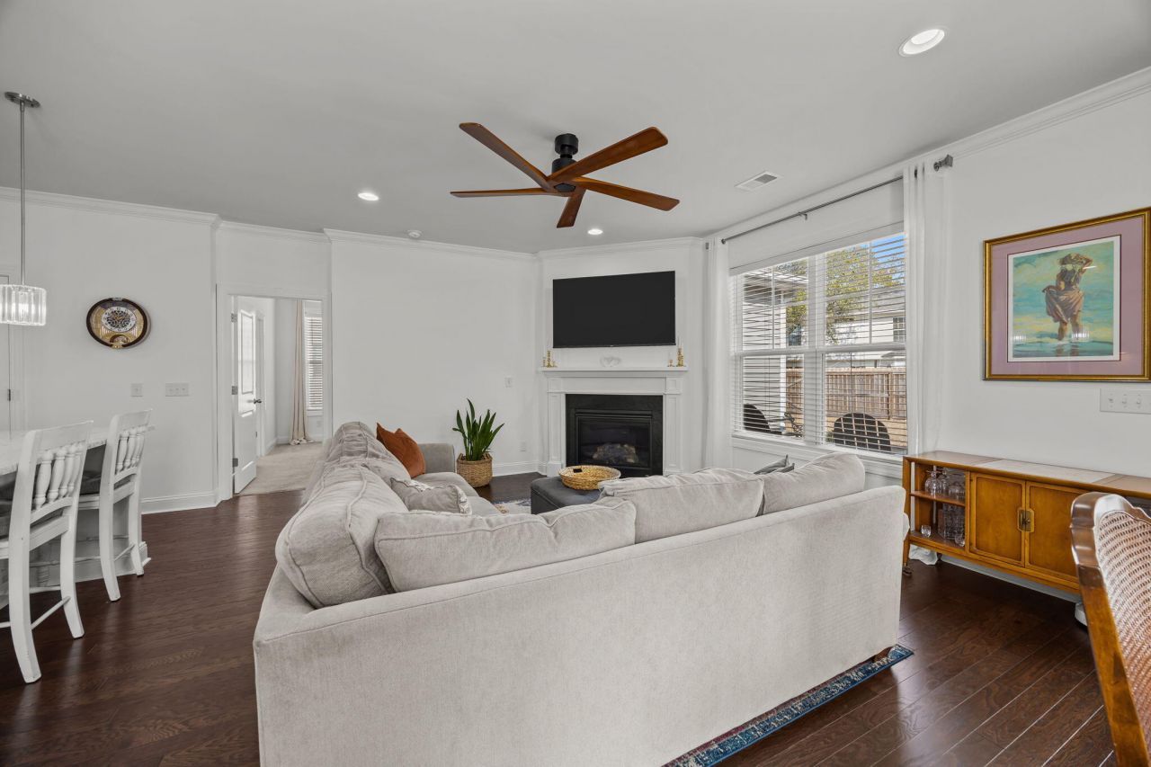 1283 Hammrick Lane Photo 8