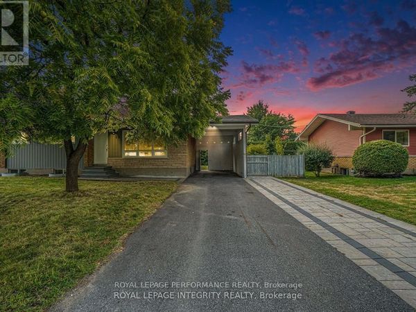 26 Majestic Drive, Ottawa, ON K2G1C7