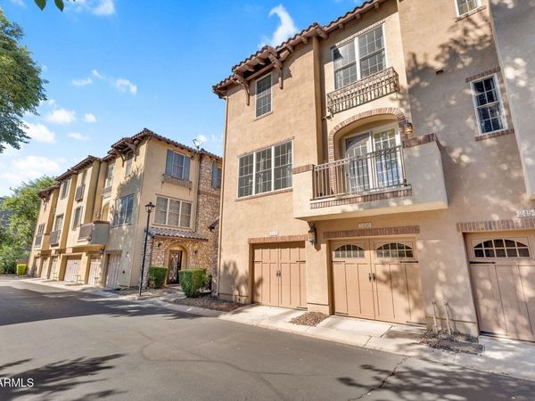 2446 E ROMA Avenue, Phoenix, AZ 85016