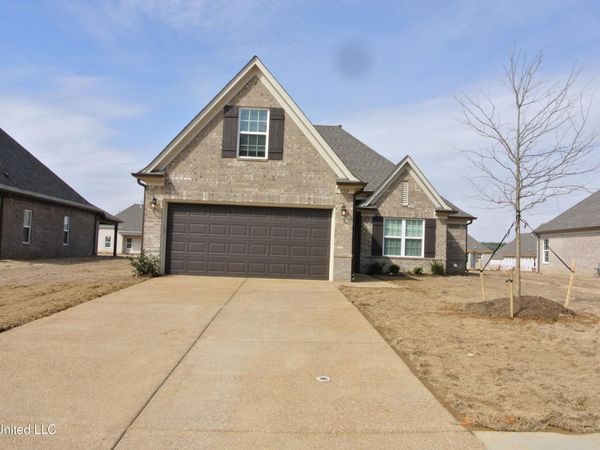 8709 Clark Avenue, Southaven, MS 38672